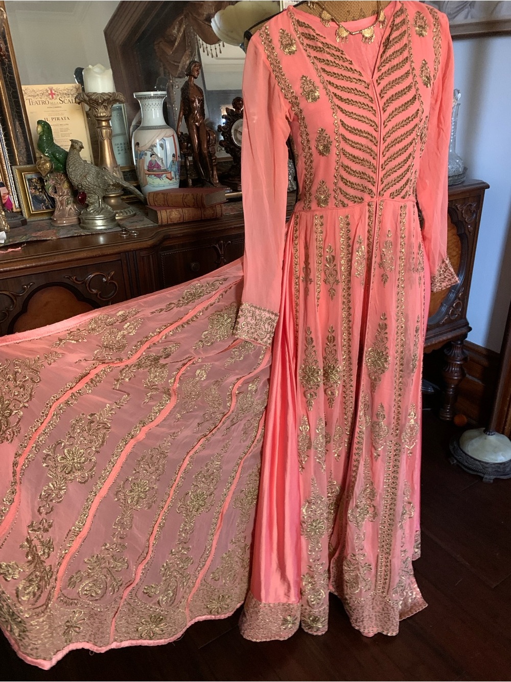 Vintage Stunning Exotic Romance Peach Satin / Gold Embroidered Party Prom Dress